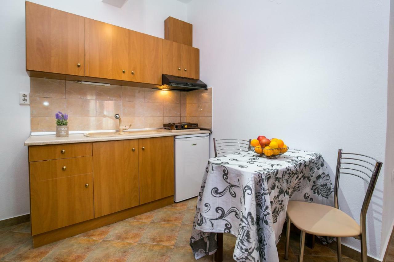 Studios Anastasios Potos Buitenkant foto