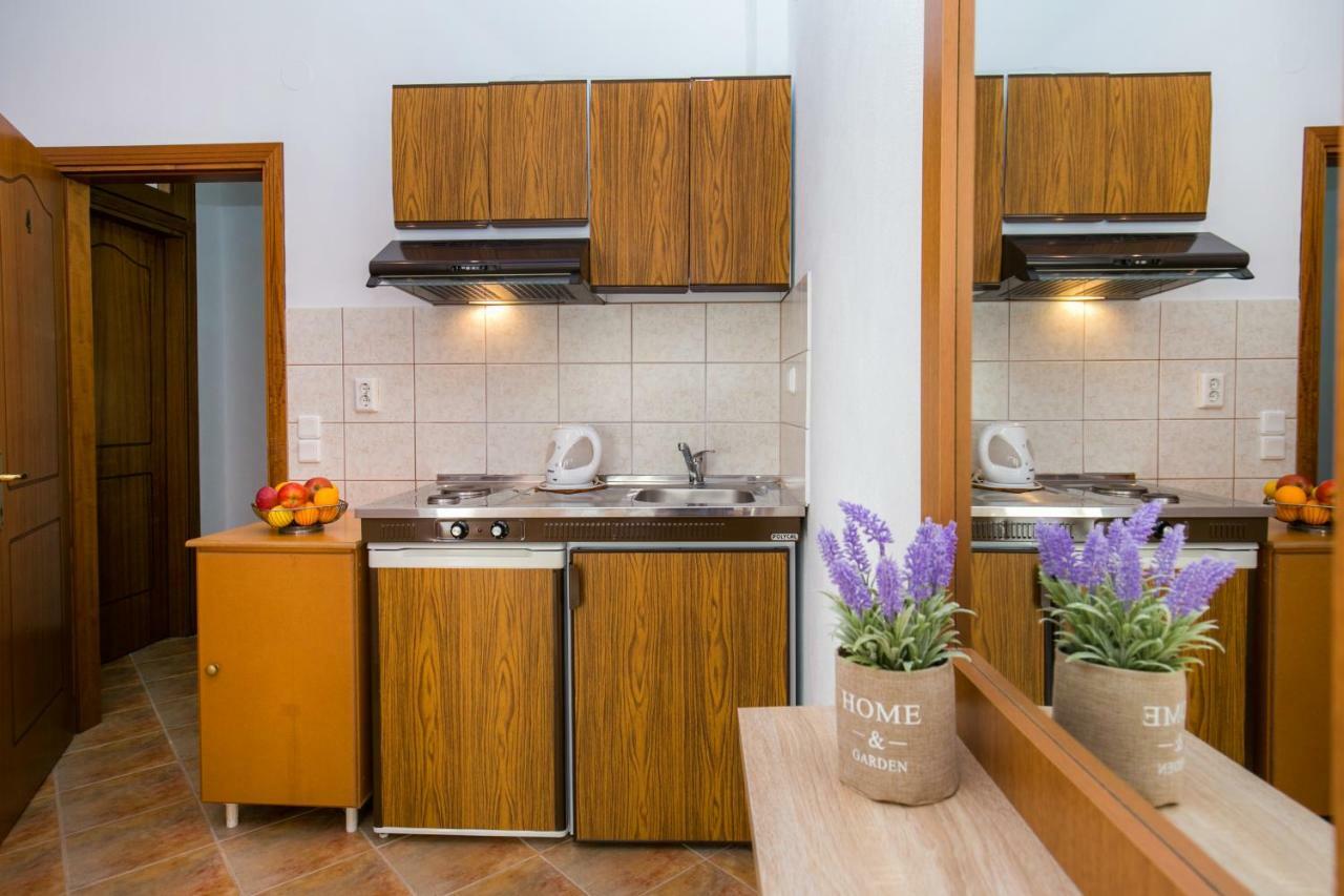 Studios Anastasios Potos Buitenkant foto